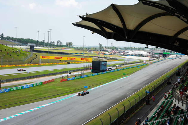 F1 - BAHRAIN GRAND PRIX IN MALAYSIA 2026 03 VERSTAPPEN Max (nld), Red Bull Racing Ford RB22, action during the 2026 Formula 1 Bahrain Grand Prix in Malaysia, 16th round of the 2026 Formula One World Championship, WM, Weltmeisterschaft from October 2 to 4, 2026 on the Sepang International Circuit, in Sepang, Malaysia - SepangMalaysia Copyright: xEricxAlonsox