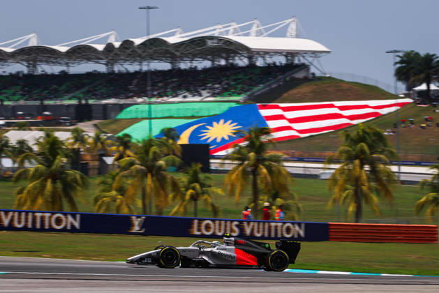 F1 - BAHRAIN GRAND PRIX IN MALAYSIA 2026 05 BORTOLETO Gabriel (bra), Audi F1 Team R26, action during the 2026 Formula 1 Bahrain Grand Prix in Malaysia, 16th round of the 2026 Formula One World Championship, WM, Weltmeisterschaft from October 2 to 4, 2026 on the Sepang International Circuit, in Sepang, Malaysia - SepangMalaysia Copyright: xANTONINxVINCENTx