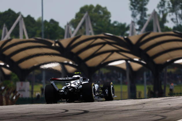 F1 - BAHRAIN GRAND PRIX IN MALAYSIA 2026 11 PEREZ Sergio (mex), Cadillac F1 Team MAC-26, action during the 2026 Formula 1 Bahrain Grand Prix in Malaysia, 16th round of the 2026 Formula One World Championship, WM, Weltmeisterschaft from October 2 to 4, 2026 on the Sepang International Circuit, in Sepang, Malaysia - SepangMalaysia Copyright: xANTONINxVINCENTx