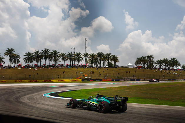 F1 - BAHRAIN GRAND PRIX IN MALAYSIA 2026 14 ALONSO Fernando (spa), Aston Martin F1 Team AMR26, action during the 2026 Formula 1 Bahrain Grand Prix in Malaysia, 16th round of the 2026 Formula One World Championship, WM, Weltmeisterschaft from October 2 to 4, 2026 on the Sepang International Circuit, in Sepang, Malaysia - SepangMalaysia Copyright: xANTONINxVINCENTx
