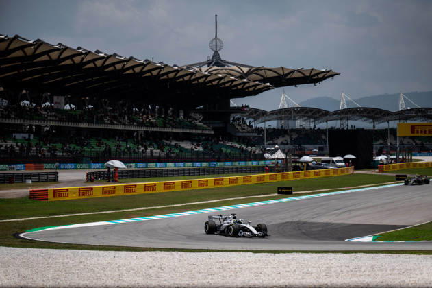 F1 - BAHRAIN GRAND PRIX IN MALAYSIA 2026 11 PEREZ Sergio (mex), Cadillac F1 Team MAC-26, action during the 2026 Formula 1 Bahrain Grand Prix in Malaysia, 16th round of the 2026 Formula One World Championship, WM, Weltmeisterschaft from October 2 to 4, 2026 on the Sepang International Circuit, in Sepang, Malaysia - SepangMalaysia Copyright: xALBERTOxVIMERCATIx