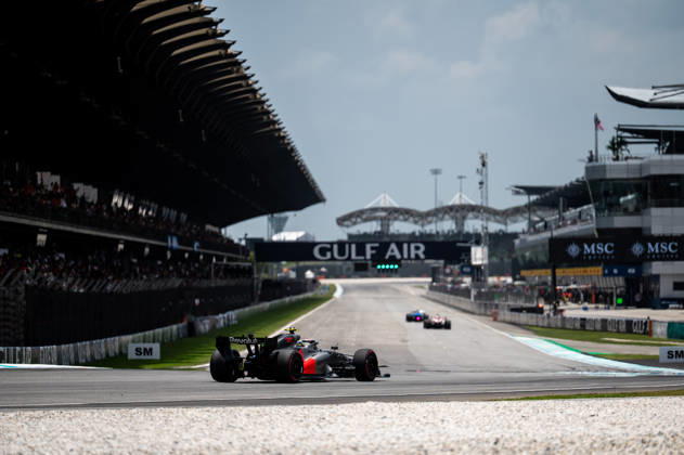 F1 - BAHRAIN GRAND PRIX IN MALAYSIA 2026 05 BORTOLETO Gabriel (bra), Audi F1 Team R26, action during the 2026 Formula 1 Bahrain Grand Prix in Malaysia, 16th round of the 2026 Formula One World Championship, WM, Weltmeisterschaft from October 2 to 4, 2026 on the Sepang International Circuit, in Sepang, Malaysia - SepangMalaysia Copyright: xALBERTOxVIMERCATIx