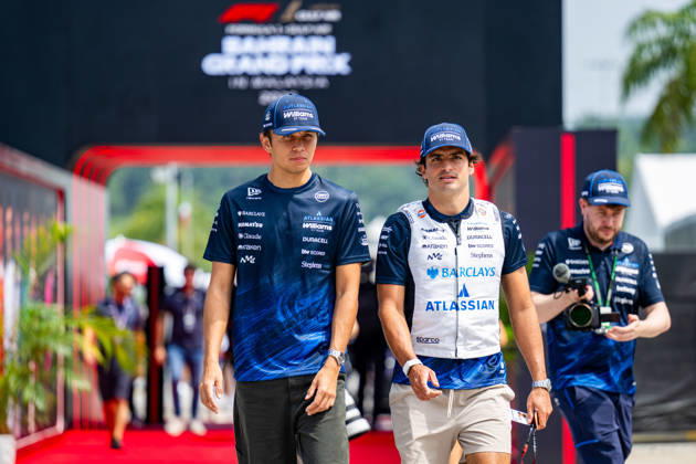 IPA89209397 - Alexander Albon (THA) and Carlos Sainz Jr. (ESP) of the Atlassian Williams F1 Team on Friday during the 2026 Formula 1 Gulf Air Bahrain Grand Prix in Malaysia at the Sepang International Circuit in Sepang, Malaysia. Round 16 of 23 of the 2026 FIA Formula One World Championship, WM, Weltmeisterschaft held October 2–4, 2026. The race was moved from Bahrain to Malaysia and held at the Sepang International Circuit during the 2026 Formula 1 Gulf Air Bahrain Grand Prix in Malaysia—Round 16 of 23—at the Sepang International Circuit in Sepang, Malaysia, as part of the Formula 1 Championship on October 2, 2026. Copyright: xSrinivasaxKrishnanx xAlessioxDexMarcox xAvens-images.com AvensImages IPAxSportx xx IPA89209397
