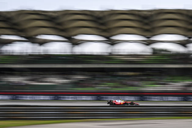 F1 - BAHRAIN GRAND PRIX IN MALAYSIA 2026 44 HAMILTON Lewis (gbr), Scuderia Ferrari SF-26, action during the 2026 Formula 1 Bahrain Grand Prix in Malaysia, 16th round of the 2026 Formula One World Championship, WM, Weltmeisterschaft from October 2 to 4, 2026 on the Sepang International Circuit, in Sepang, Malaysia - SepangMalaysia Copyright: xANTONINxVINCENTx
