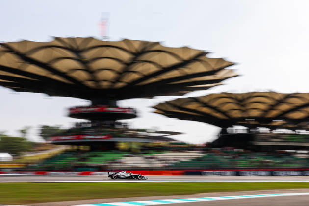 F1 - BAHRAIN GRAND PRIX IN MALAYSIA 2026 11 PEREZ Sergio (mex), Cadillac F1 Team MAC-26, action during the 2026 Formula 1 Bahrain Grand Prix in Malaysia, 16th round of the 2026 Formula One World Championship, WM, Weltmeisterschaft from October 2 to 4, 2026 on the Sepang International Circuit, in Sepang, Malaysia - SepangMalaysia Copyright: xANTONINxVINCENTx