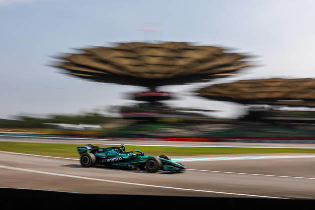F1 - BAHRAIN GRAND PRIX IN MALAYSIA 2026 14 ALONSO Fernando (spa), Aston Martin F1 Team AMR26, action during the 2026 Formula 1 Bahrain Grand Prix in Malaysia, 16th round of the 2026 Formula One World Championship, WM, Weltmeisterschaft from October 2 to 4, 2026 on the Sepang International Circuit, in Sepang, Malaysia - SepangMalaysia Copyright: xANTONINxVINCENTx