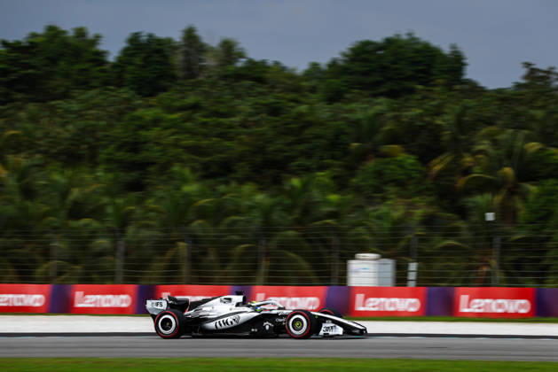 F1 - BAHRAIN GRAND PRIX IN MALAYSIA 2026 11 PEREZ Sergio (mex), Cadillac F1 Team MAC-26, action during the 2026 Formula 1 Bahrain Grand Prix in Malaysia, 16th round of the 2026 Formula One World Championship, WM, Weltmeisterschaft from October 2 to 4, 2026 on the Sepang International Circuit, in Sepang, Malaysia - SepangMalaysia Copyright: xANTONINxVINCENTx