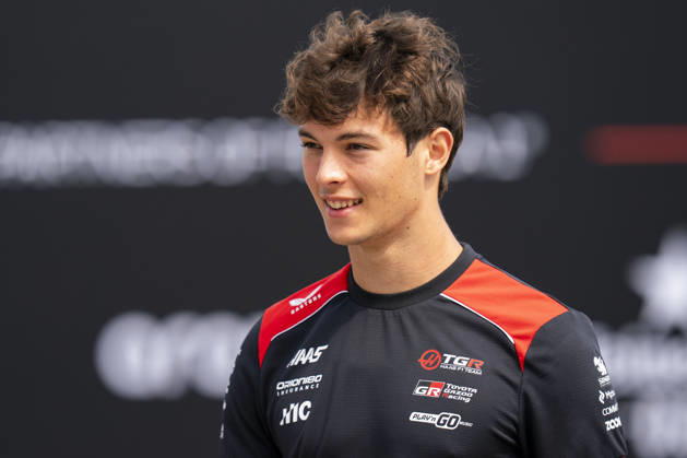 FORMULA 1 BAHRAIN GRAND PRIX IN MALAYSIA 2026 Oliver Bearman (GBR) 87 Haas F1 Team arriving for practice during the Formula 1 Gulf Air Bahrain Grand Prix in Malaysia 2026, Round 16 of the 2026 Formula 1 World Championship, WM, Weltmeisterschaft from 2nd - 4th October 2026 at Sepang International Circuit, Sepang, Malaysia. Credit: Robbie Hoad Every Second Media Editorial use only. All images are copyright Every Second Media Limited. No images may be reproduced without prior permission. Copyright: xIMAGO EveryxSecondxMediax ESM-2195-0216 RobbiexHoadx xEveryxSecondxMediax