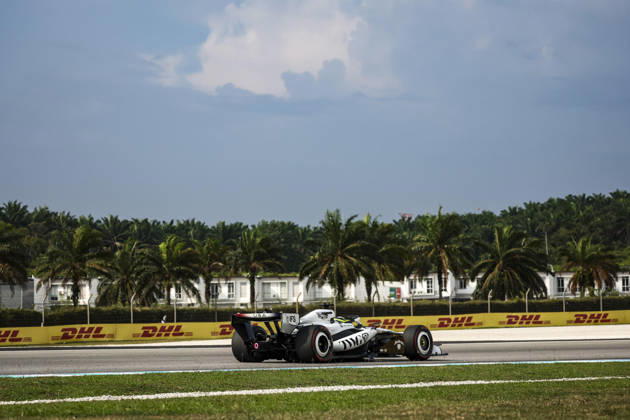 F1 - BAHRAIN GRAND PRIX IN MALAYSIA 2026 11 PEREZ Sergio (mex), Cadillac F1 Team MAC-26, action during the 2026 Formula 1 Bahrain Grand Prix in Malaysia, 16th round of the 2026 Formula One World Championship, WM, Weltmeisterschaft from October 2 to 4, 2026 on the Sepang International Circuit, in Sepang, Malaysia - SepangMalaysia Copyright: xXavixBonillax
