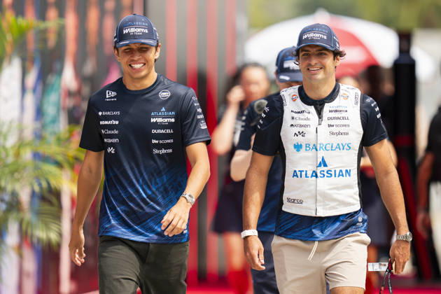 FORMULA 1 BAHRAIN GRAND PRIX IN MALAYSIA 2026 Alexander Albon (THA) 23 Williams F1 Team and Carlos Sainz (SPA) 55 Williams F1 Team in the paddock during the Formula 1 Gulf Air Bahrain Grand Prix in Malaysia 2026, Round 16 of the 2026 Formula 1 World Championship, WM, Weltmeisterschaft from 2nd - 4th October 2026 at Sepang International Circuit, Sepang, Malaysia. Credit: Robbie Hoad Every Second Media Editorial use only. All images are copyright Every Second Media Limited. No images may be reproduced without prior permission. Copyright: xIMAGO EveryxSecondxMediax ESM-2195-0254 RobbiexHoadx xEveryxSecondxMediax