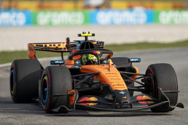 FORMULA 1 BAHRAIN GRAND PRIX IN MALAYSIA 2026 Lando Norris (GBR) 1 McLaren in practice during the Formula 1 Gulf Air Bahrain Grand Prix in Malaysia 2026, Round 16 of the 2026 Formula 1 World Championship, WM, Weltmeisterschaft from 2nd - 4th October 2026 at Sepang International Circuit, Sepang, Malaysia. Credit: Robbie Hoad Every Second Media Editorial use only. All images are copyright Every Second Media Limited. No images may be reproduced without prior permission. Copyright: xIMAGO EveryxSecondxMediax ESM-2195-0283 RobbiexHoadx xEveryxSecondxMediax