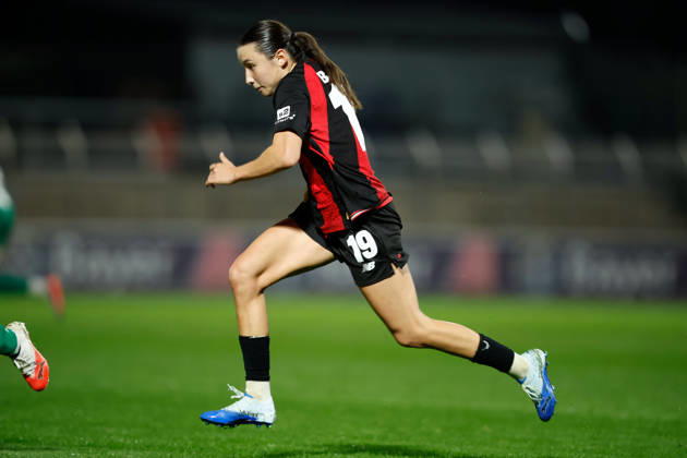 Soccer I Women s I 2026–2027 Season I Bundesliga I Bayer 04 Leverkusen vs. Werder Bremen I October 2, 2026 Loreen Bender, 19, Bayer 04 Leverkusen: Dynamic Sprint at the Ulrich Haberland Stadium in Leverkusen, North Rhine-Westphalia, Germany Copyright: xLobeca CedricxSiefkerx