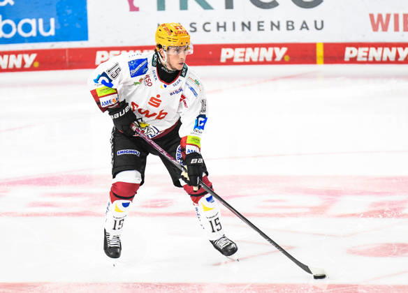 Straubing Tigers vs. Pinguins Bremerhaven, Ice Hockey, German Ice Hockey League, Penny DEL, Matchday 5, 2026–2027 Season, October 2, 2026, Rayan Bettahar, Pinguins Bremerhaven, Men s Ice Hockey, German Ice Hockey League, Penny DEL, Matchday 5, 2026–2027 Season on October 2, 2026, at the Eisstadion am Pulverturm, Straubing Tigers (blue) vs. Pinguins Bremerhaven (white)