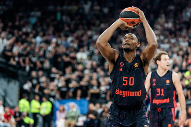MUNICH, GERMANY - OCTOBER 02: Austin Wiley (FC Bayern Muenchen, 50) shooting from the freethrow line during the Turkish Airlines EuroLeague match between FC Bayern Muenchen vs. Partizan Mozzart Bet Belgrade at SAP Garden on round 3 of Turkish Airlines EuroLeague on October 02, 2026 in Munich, Germany. Bavaria Germany Copyright: xSteffiexWunderlx
