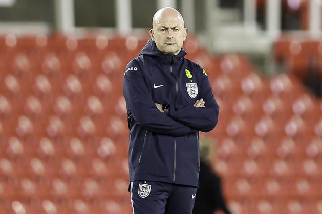England v Slovakia - UEFA U21, U 21 EURO 2027 Qualifier Lee Carsley, manager of England U21s, waits for kick-off during the UEFA Under 21 Championship Qualifiers Group D match between England Under 21s and Slovakia at the bet365 Stadium in Stoke-on-Trent, on October 2, 2026. Stoke-on-Trent Staffordshire United Kingdom Copyright: xMIxNewsx originalFilename:fletcher-englandu261002_np49a