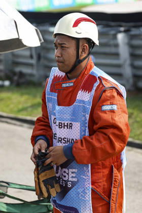 F1 - BAHRAIN GRAND PRIX IN MALAYSIA 2026 marshall, commissaire de piste, marshal, marshalls, marshals during the 2026 Formula 1 Bahrain Grand Prix in Malaysia, 16th round of the 2026 Formula One World Championship, WM, Weltmeisterschaft from October 2 to 4, 2026 on the Sepang International Circuit, in Sepang, Malaysia - SepangMalaysia  Copyright: xXavixBonillax