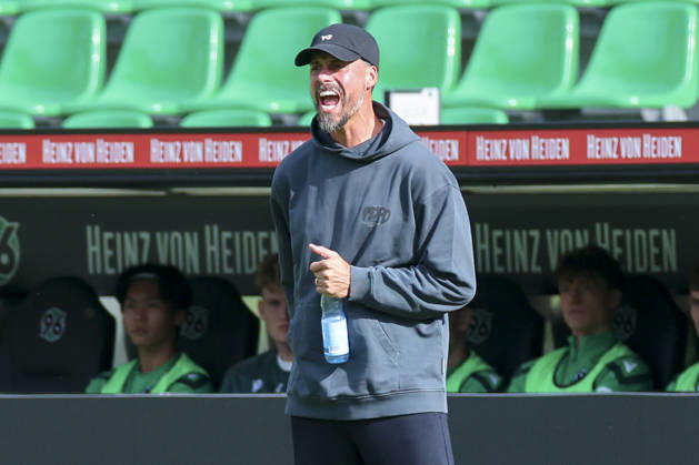 Hannover 96 coach Sandro Wagner looks disappointed during the friendly match between Hannover 96 and SC Verl, Heinz von Heiden Arena on October 3, 2026, in Hannover, Germany. Photo by Marco Steinbrenner, DeFodi Images. Coach Sandro Wagner of Hannover 96 looks dejected during the friendly match between Hannover 96 and SC Verl at Heinz von Heiden Arena on October 3, 2026 in Hannover, Germany. Photo by Marco Steinbrenner, DeFodi Images. Photo by Marco Steinbrenner, DeFodi Images