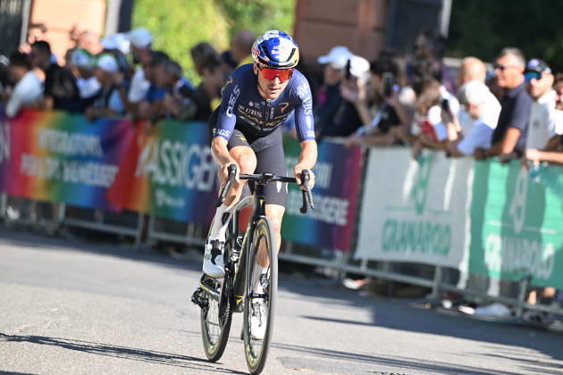 03-10-2026 Giro Dell emilia; 2026, Pinarello - Q36.5; Pidcock, Thomas; Bologna - San Luca;