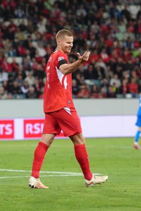Luzern, Switzerland - October 03: Nico Elvedi (4 SUI) with a gesture during the UEFA Nations League match between Switzerland and Slovenia at thermoplan arena on October 03, 2026 in Luzern, Switzerland. Copyright: xKjetilxWaberx xSPPx Sportspressphoto_SPR244771