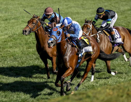 October 3, 2026, Lexington, Ky, USA: Joe Shiesty (6) ridden by Fernando De La Cruz wins the Woodford Stakes presented by Fanduel (Grade 2) on Coolmore Turf Mile Day at Keeneland in Lexington, Kentucky on October 3, 2026. Eclipse Sportswire CSM HORSE RACING 2026: Coolmore Turf Mile Day Keeneland OCT 03 - ZUMAcs17 20261003_faf_cs17_014 Copyright: xCandicexChavezx