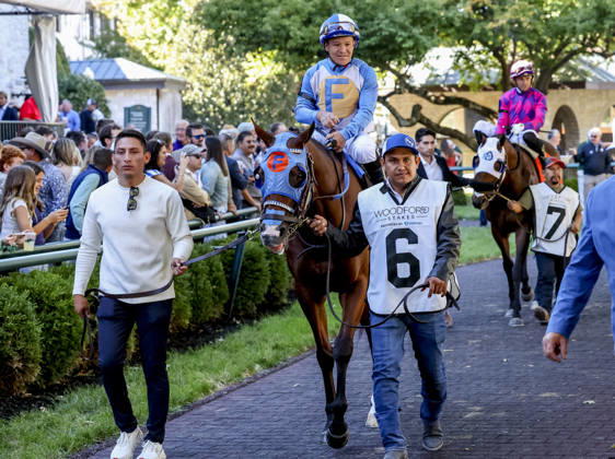 October 3, 2026, Lexington, Ky, USA: Joe Shiesty (6) ridden by Fernando De La Cruz wins the Woodford Stakes presented by Fanduel (Grade 2) at Keeneland in Lexington, Kentucky on October 3, 2026. Eclipse Sportswire CSM Lexington USA - ZUMAcs17 20261003_faf_cs17_265 Copyright: xTimxSudduthx