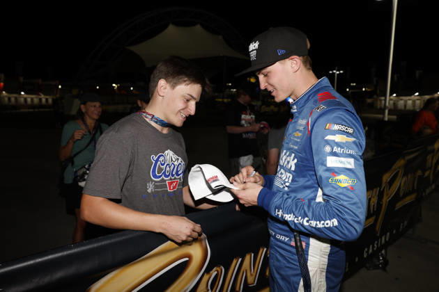 LAS VEGAS, CA - OCTOBER 03: Corey Day ( 17 Hendrick Motorsports HendrickCars.com Chevrolet) signs autographs in victory lane after winning the Focused Health 302 NASCAR, Motorsport, USA O™Reilly Auto Parts Series race on October 3, 2026, at Las Vegas Motor Speedway in Las Vegas, NV. (Photo by Jeff Speer LVMS Icon Sportswire) AUTO: OCT 03 NASCAR O™Reilly Auto Parts Series Focused Health 302 EDITORIAL USE ONLY Icon26100319024