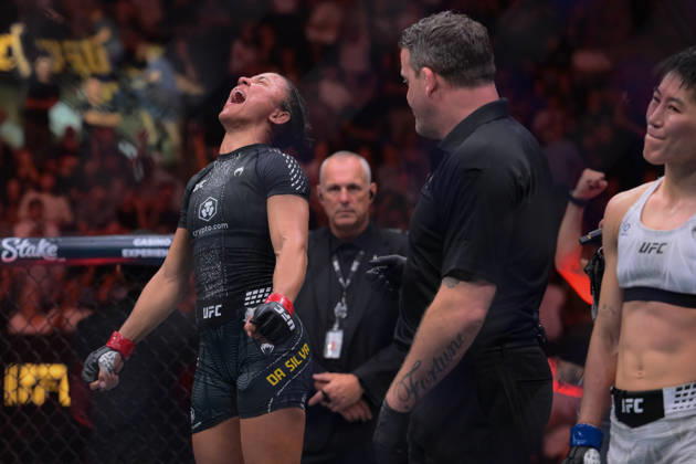 October 3, 2026, Salt Lake City, Utah, USA: NATALIA SILVA defeated WANG CONG by unanimous decision (48-47, 48-47, 49-46) during UFC 332 at the Delta Arena in Salt Lake City. Salt Lake City USA - ZUMAo117 20261003_zsp_o117_207 Copyright: xMikaelxOnax