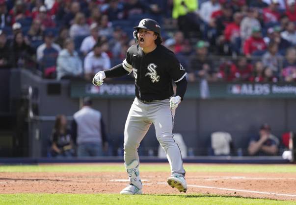 Baseball: Division Series between White Sox and Guardians Chicago White Sox first baseman Munetaka Murakami reacts after hitting a two-run home run in the fourth inning of Game 1 of the American League Division Series against the Cleveland Guardians at Progressive Field in Cleveland, Ohio, on Oct. 3, 2026.  A14AA0005629852P