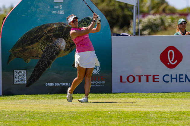 October 3, 2026, Honolulu, Hawaii, USA: CAROLINA MELGRATI tees off at the 2nd tee box during Round 3 of the 2026 Lotte Championship at Hoakalei Country Club, Ewa Beach, Hawaii, USA. Honolulu USA - ZUMAm310 20261003_zsp_m310_018 Copyright: xElliotxMilesx