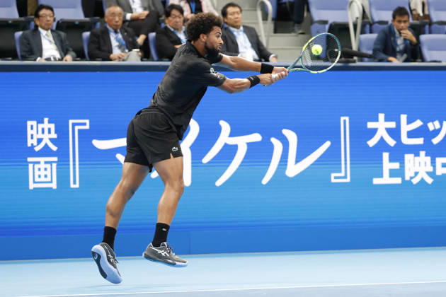 October 4, 2026, Tokyo, Japan: Arthur Fils (France) returns a shot against Valentin Vacherot (Monaco) during their quarterfinal match at the Kinoshita Group Japan Open Tennis Championships at Ariake Colosseum in Tokyo. The tournament runs from September 29 to October 6. Vacherot won 7-5, 4-6, 6-4. Tokyo Japan - ZUMAm191 20261004_aap_m191_115 Copyright: xRodrigoxReyesxMarinx
