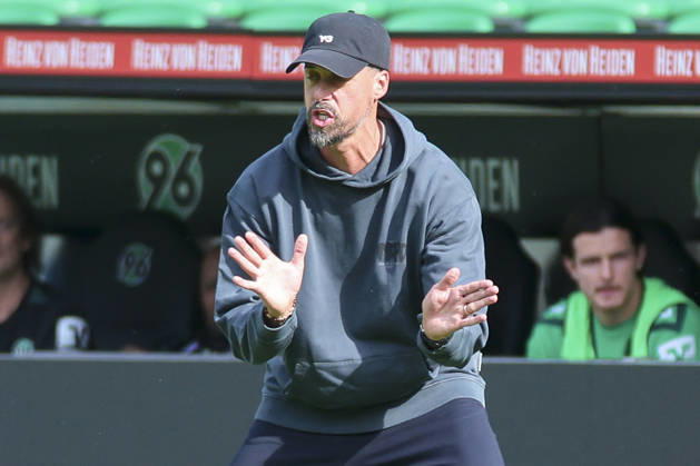 Hannover 96 coach Sandro Wagner gestures during the friendly match between Hannover 96 and SC Verl, Heinz von Heiden Arena on October 3, 2026, in Hannover, Germany. Photo by Marco Steinbrenner, DeFodi Images. Coach Sandro Wagner of Hannover 96 gestures during the friendly match between Hannover 96 and SC Verl at Heinz von Heiden Arena on October 3, 2026 in Hannover, Germany. Photo by Marco Steinbrenner, DeFodi Images. Photo by Marco Steinbrenner, DeFodi Images.