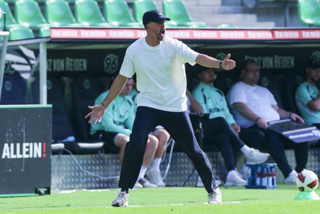 Hannover 96 coach Sandro Wagner gestures during the friendly match between Hannover 96 and SC Verl, Heinz von Heiden Arena on October 3, 2026, in Hannover, Germany. Photo by Marco Steinbrenner, DeFodi Images. Coach Sandro Wagner of Hannover 96 gestures during the friendly match between Hannover 96 and SC Verl at Heinz von Heiden Arena on October 3, 2026 in Hannover, Germany. Photo by Marco Steinbrenner, DeFodi Images. Photo by Marco Steinbrenner, DeFodi Images.