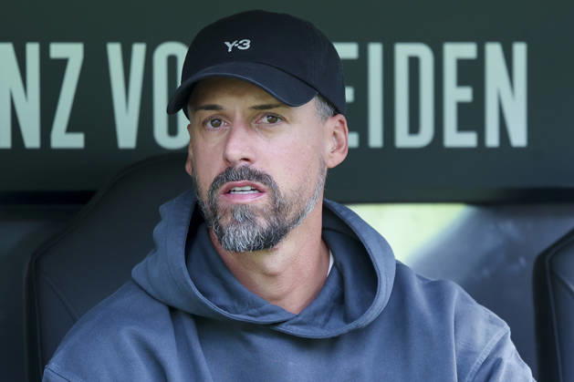 Hannover 96 coach Sandro Wagner watches during the friendly match between Hannover 96 and SC Verl, Heinz von Heiden Arena on October 3, 2026, in Hannover, Germany Photo by Marco Steinbrenner DeFodi Images Coach Sandro Wagner of Hannover 96 looks on during the friendly match between Hannover 96 and SC Verl at Heinz von Heiden Arena on October 3, 2026 in Hannover, Germany. Photo by Marco Steinbrenner, DeFodi Images. Photo by Marco Steinbrenner, DeFodi Images