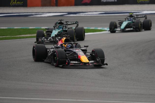 October 4, 2026, Kuala Lumpur, Malaysia: Max Verstappen (NLD) (Oracle Red Bull Racing) during the race of the Formula 1 Bahrain Grand Prix In Malaysia 2026 at the Sepang International Circuit. Kuala Lumpur Malaysia - ZUMAs197 20261004_aaa_s197_003 Copyright: xLucaxMartinix