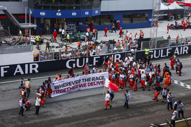 F1 - BAHRAIN GRAND PRIX IN MALAYSIA 2026 Marshall on track during the 2026 Formula 1 Bahrain Grand Prix in Malaysia, 16th round of the 2026 Formula One World Championship, WM, Weltmeisterschaft from October 2 to 4, 2026 on the Sepang International Circuit, in Sepang, Malaysia - SepangMalaysia  Copyright: xDPPIx