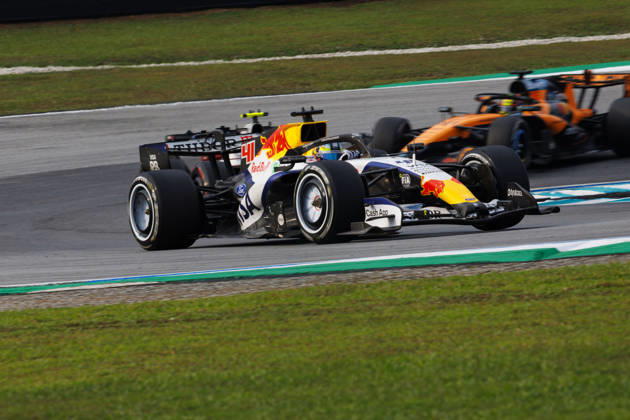 4th October 2026; Sepang IC, Kuala Lumpur, Malaysia; Formula 1, Bahrain Grand Prix, Race Day; Arvid Lindblad (41) of Great Britain and Visa Cash App Racing Bulls Formula One Team during the race StephenxBlackberry