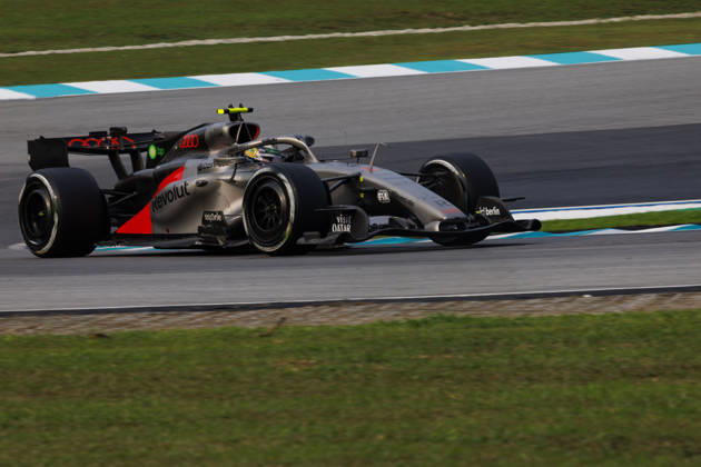 4th October 2026; Sepang IC, Kuala Lumpur, Malaysia; Formula 1, Bahrain Grand Prix, Race Day; Gabriel Bortoleto (5) of Brazil and Audi Revolut F1 Team during the race StephenxBlackberry