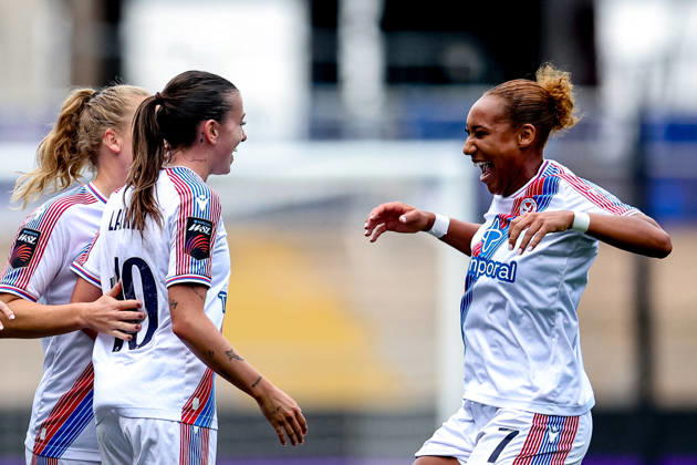 Aston Villa Women v Crystal Palace Women, Women s Super League GOAL scores 1-1 Crystal Palace Women forward Abbie Larkin (19) shoots at goal and scores and celebrates during the Women s Super League match between Aston Villa Women and Crystal Palace Women at Villa Park, Birmingham, UK on 4 October 2026. Birmingham Villa Park West Midlands UK Editorial use only , Copyright: xManjitxNarotrax PSI-24960-0058