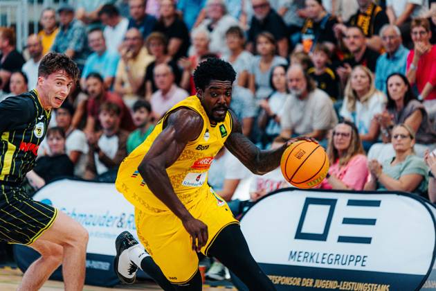 Philip Alston Kreisbau Kirchheim Knights, 01 GER, Kreisbau Kirchheim Knights vs. Medikamente per Klick Bayreuth, Barmer 2 Basketball Bundesliga, Matchday 3, 2026–2027 Season, October 4, 2026 GER, Kreisbau Kirchheim Knights vs. Medikamente per Klick Bayreuth, Barmer 2 Basketball Bundesliga, Matchday 3, 2026–2027 Season, October 4, 2026 Kirchheim u. Teck Copyright: xEibner-Pressefoto NinaxSanderx EP_NSR