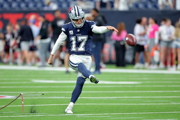 October 4, 2026, Houston, Texas, U.S: Dallas Cowboys place kicker Brandon Aubrey (17) warms up prior to the NFL, American Football Herren, USA regular season game between the Houston Texans and the Dallas Cowboys at Reliant Stadium in Houston, TX on October 4, 2026. Houston U.S - ZUMAw137 20261004_aap_w137_010 Copyright: xErikxWilliamsx