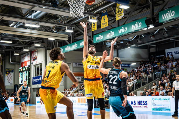 easyCredit BBL Phoenix Hagen vs. SKYLINERS Frankfurt, Hagen, October 4, 2026, Ischelandhalle, Hagen: Patricio Garino Gullotta 29, Phoenix Hagen, SF on a layup; easyCredit BBL Phoenix Hagen vs. SKYLINERS Frankfurt, Hagen, October 4, 2026, Ischelandhalle, Hagen Copyright: xBEAUTIFULxSPORTS Piepenstockx