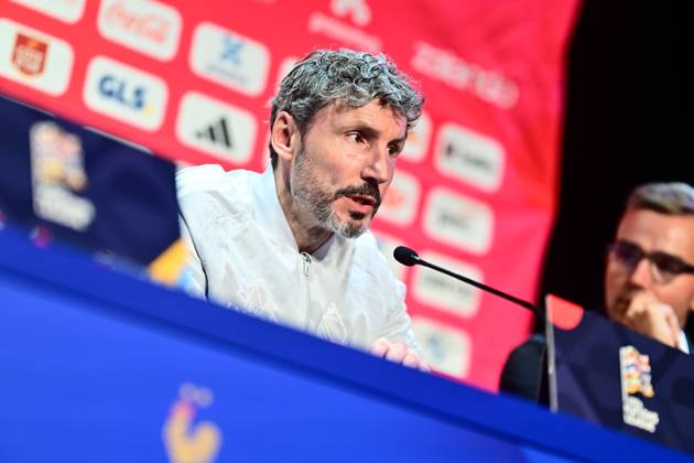 France v Belgium - UEFA Nations League 2026 Media Activities 04 10 2026 PARIS, FRANCE - OCTOBER 04 : Van Bommel Mark head coach of Belgium speaking with the media during a pre-match press conference, PK, Pressekonferenz ahead of the UEFA Nations League tournament league phase matchday 4 group A1 match between France and Belgium on October 4, 2026 in Paris, France, 04 10 2026 Paris France  Copyright: xDexVoechtx-xKalutx