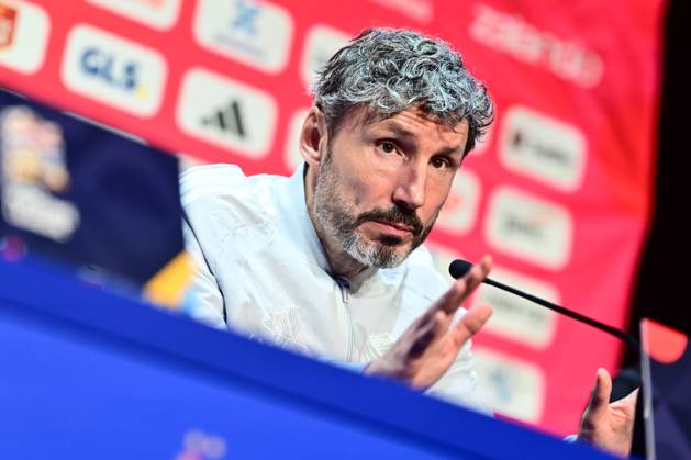 France v Belgium - UEFA Nations League 2026 Media Activities 04 10 2026 PARIS, FRANCE - OCTOBER 04 : Van Bommel Mark head coach of Belgium speaking with the media during a pre-match press conference, PK, Pressekonferenz ahead of the UEFA Nations League tournament league phase matchday 4 group A1 match between France and Belgium on October 4, 2026 in Paris, France, 04 10 2026 Paris France  Copyright: xDexVoechtx-xKalutx