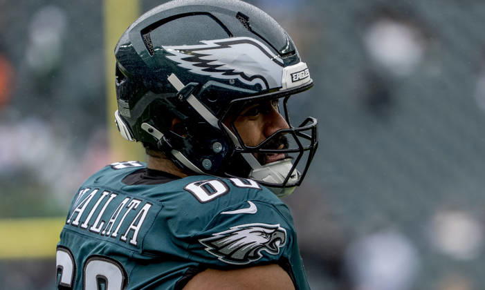 October 4, 2026, Philadelphia, Pa, USA: Oct 4, 2026; Philadelphia, PA, USA; Philadelphia Eagles offensive tackle Jordan Mailata (68) during warm-ups at Lincoln Financial Field. Mandatory Credit: -Cal Media Philadelphia USA - ZUMAcs17 20261004_faf_cs17_141 Copyright: xScottxSeriox