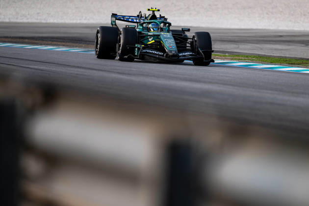 F1 - BAHRAIN GRAND PRIX IN MALAYSIA 2026 14 ALONSO Fernando (spa), Aston Martin F1 Team AMR26, action during the 2026 Formula 1 Bahrain Grand Prix in Malaysia, 16th round of the 2026 Formula One World Championship, WM, Weltmeisterschaft from October 2 to 4, 2026 on the Sepang International Circuit, in Sepang, Malaysia - SepangMalaysia Copyright: xALBERTOxVIMERCATIx