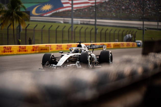 F1 - BAHRAIN GRAND PRIX IN MALAYSIA 2026 11 PEREZ Sergio (mex), Cadillac F1 Team MAC-26, action during the 2026 Formula 1 Bahrain Grand Prix in Malaysia, 16th round of the 2026 Formula One World Championship, WM, Weltmeisterschaft from October 2 to 4, 2026 on the Sepang International Circuit, in Sepang, Malaysia - SepangMalaysia Copyright: xALBERTOxVIMERCATIx