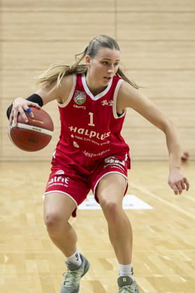 Toyota DBBL 2026–2027 HalFit Lions vs. TK Hannover Halle Saale, Germany, October 4, 2026. Pictured: Lee Volker Halle with the ball, Halle Saale swh Arena, Saxony-Anhalt, Germany
