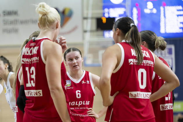 Toyota DBBL 2026–2027 HalFit Lions vs. TK Hannover, Halle an der Saale, Germany, October 4, 2026. Pictured from left: Marta Miscenko (Halle), Nicole Brochlitz (Halle), and Alexia Allesch (Halle), Halle an der Saale, swh Arena, Saxony-Anhalt, Germany