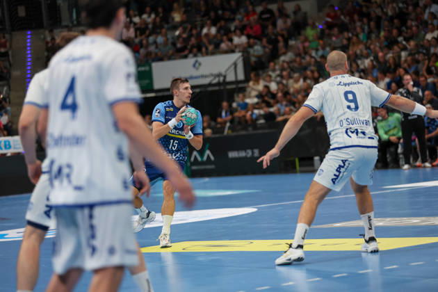 Simone Mengon, TVB Stuttgart, 15 GER, TVB Stuttgart vs. TBV Lemgo Lippe, Handball, Opel Handball Bundesliga, Matchday 6, 2026–2027 Season, October 4, 2026 GER, TVB Stuttgart vs. TBV Lemgo Lippe, Handball, Opel Handball Bundesliga, Matchday 6, 2026–2027 season, October 4, 2026 Stuttgart Copyright: xEibner-Pressefoto SoerenxHerwegx EP_SHG