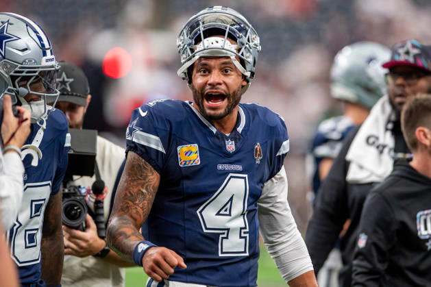 October 4, 2026: Dallas Cowboys quarterback Dak Prescott (4) prior to a game between the Dallas Cowboys and the Houston Texans in Houston, TX. .. CSM NFL, American Football Herren, USA 2026: Cowboys Vs Texans OCT 04  - ZUMAc04_ 20261004_zma_c04_057 Copyright: xTraskxSmithx